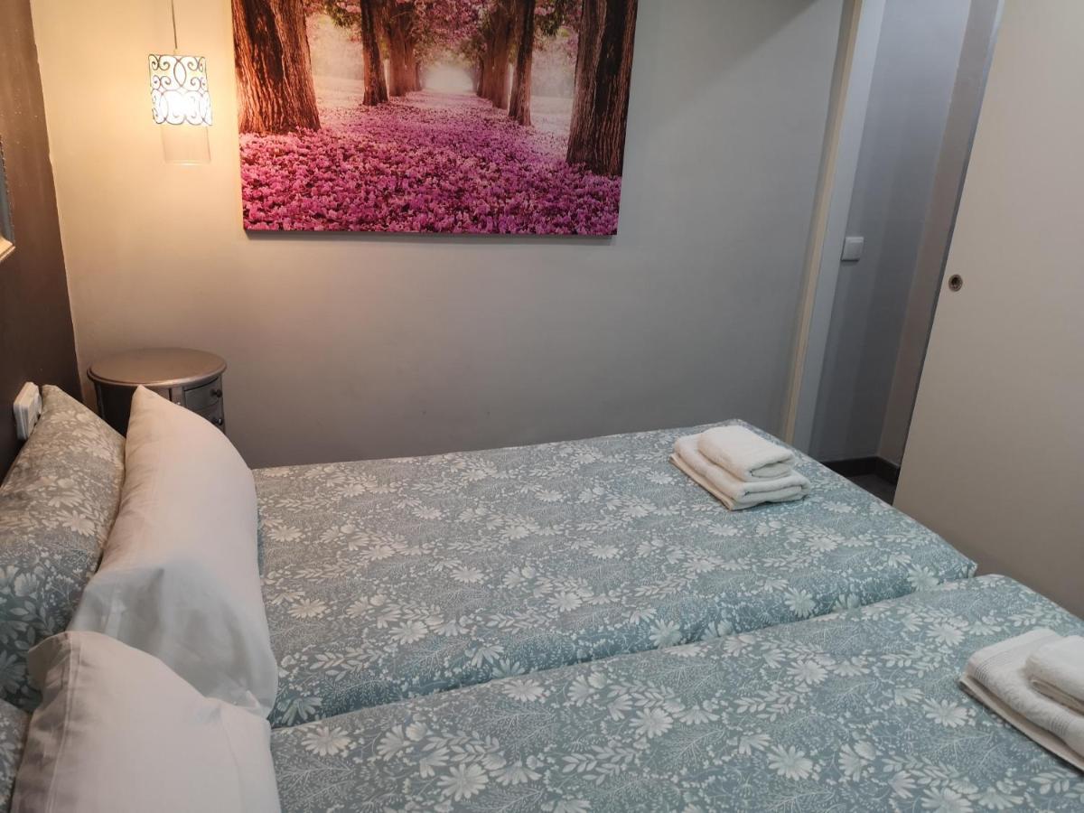 Aparteasy - Eixample Center 巴塞罗那 外观 照片